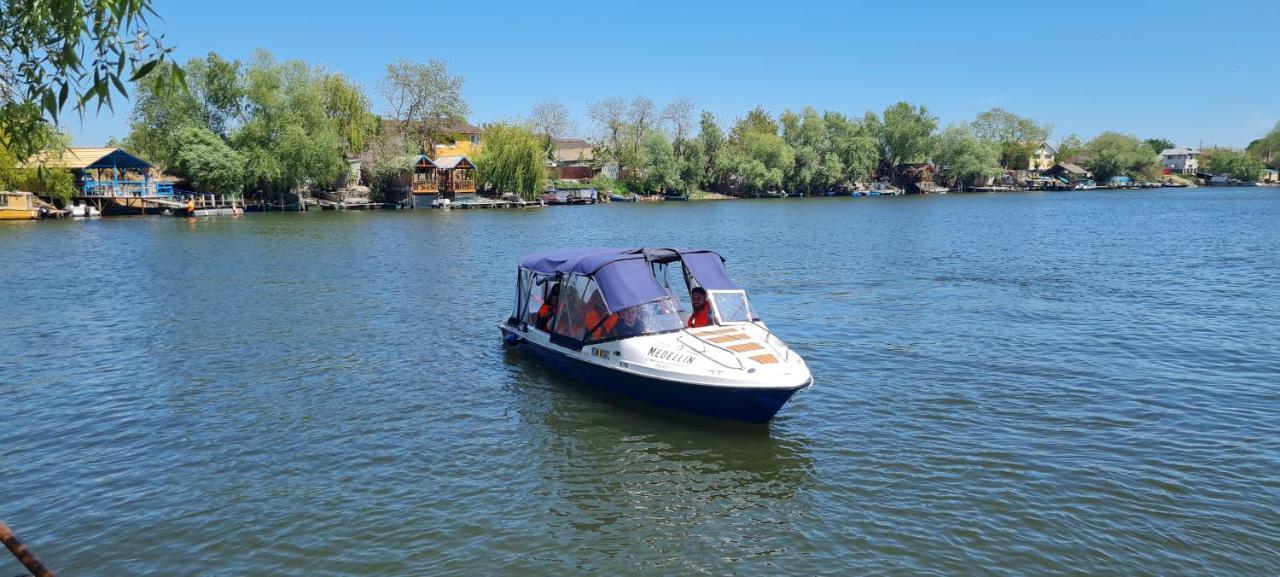 Pensiunea Medellin Tulcea Exteriör bild