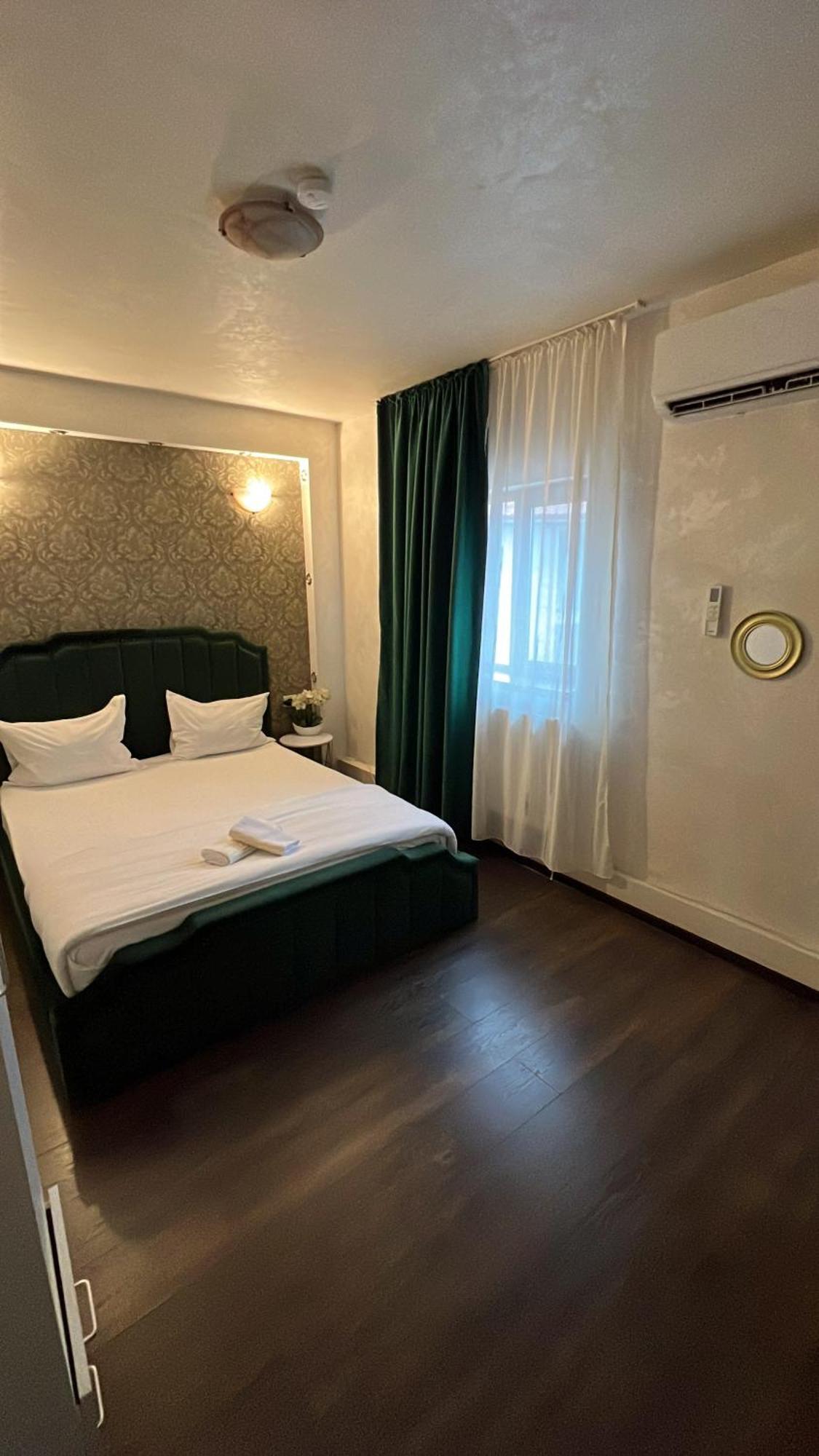 Pensiunea Medellin Tulcea Exteriör bild